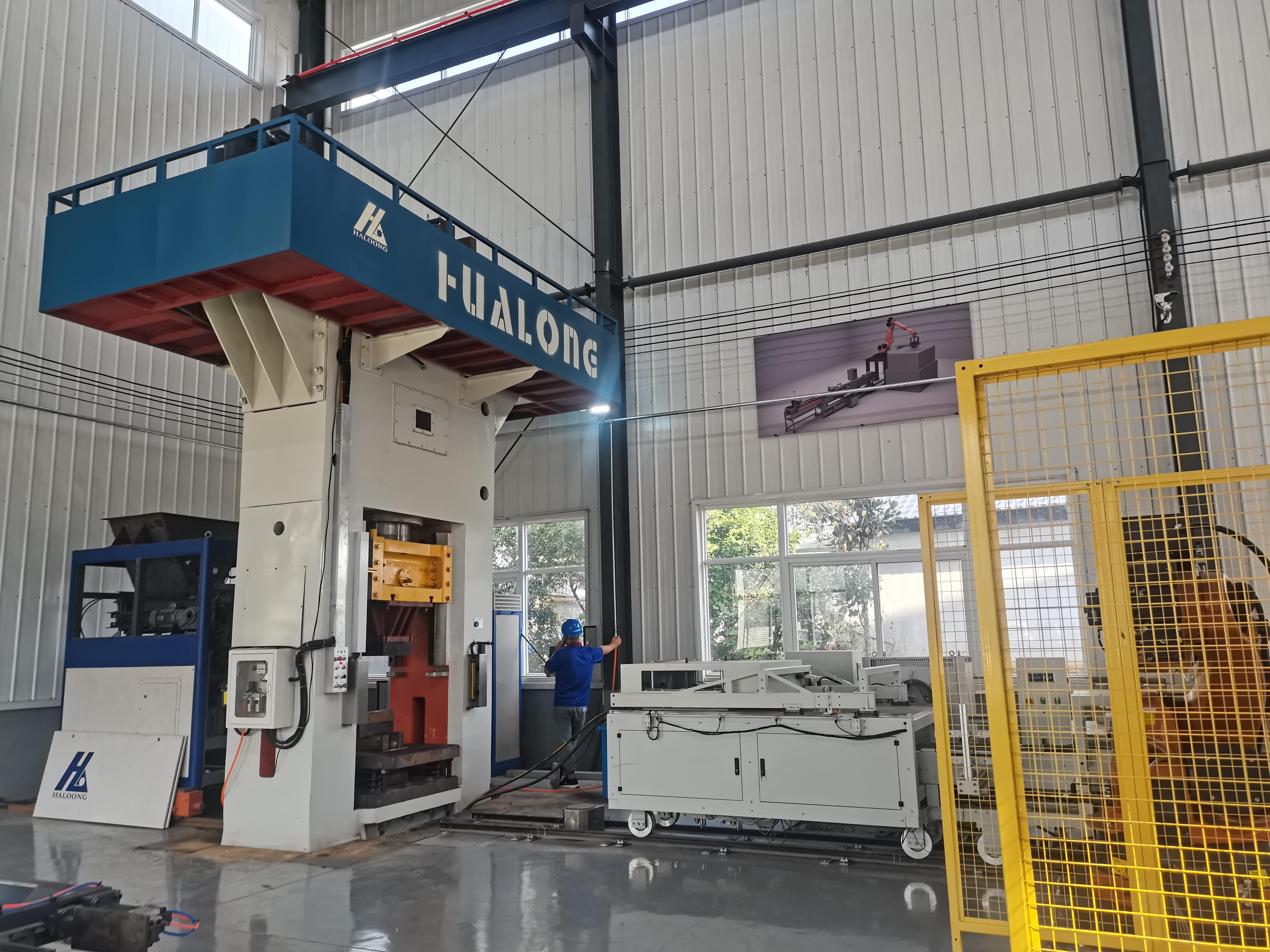 電動(dòng)螺旋壓力機(jī)取代摩擦壓力機(jī)，是必然趨勢(shì)